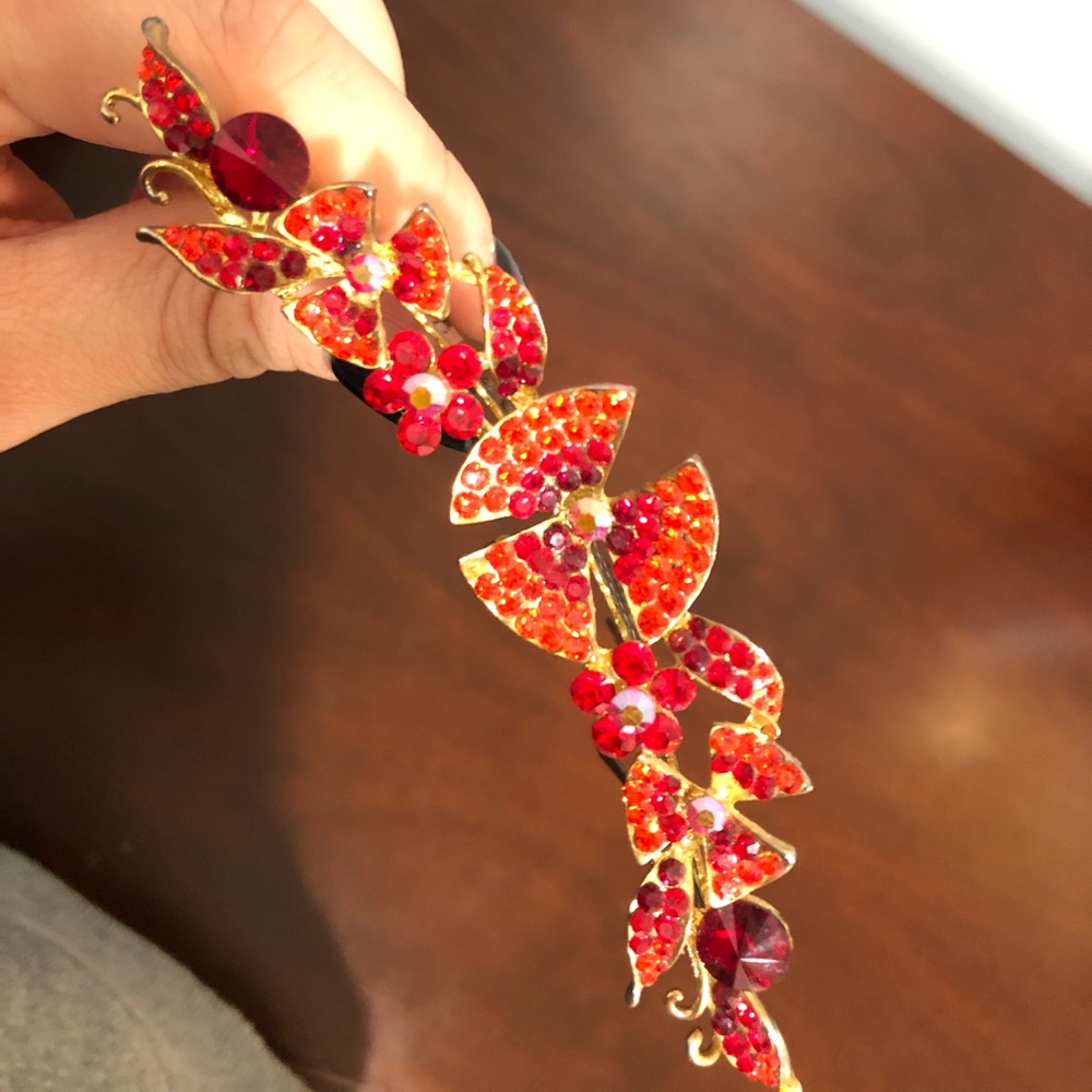 Beautiful red crystal hair comb